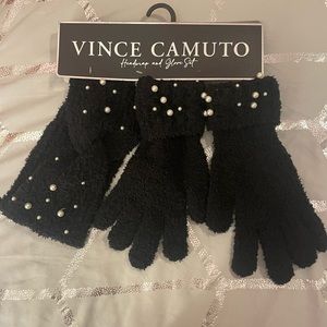 Vince Camuto Gloves and Head Wrap!! SOLD